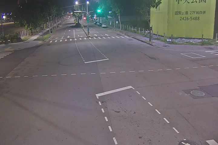 經貿路/經貿八路(右側車流往河南路)