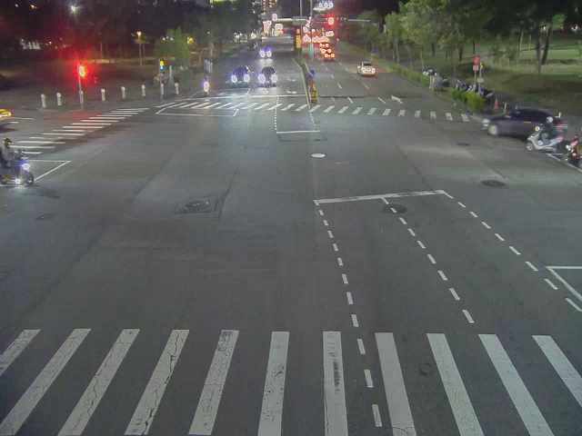 五權西路/向上路(右側車流往南屯交流道)