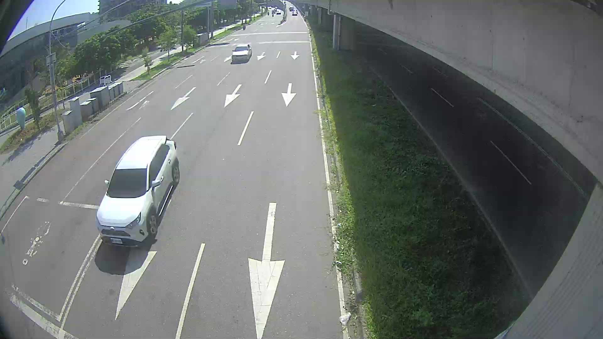 環中路/凱旋路(車流往中清路) Huanzhong Rd./Kaixuan Rd.(traffic to Zhongqing Rd.)