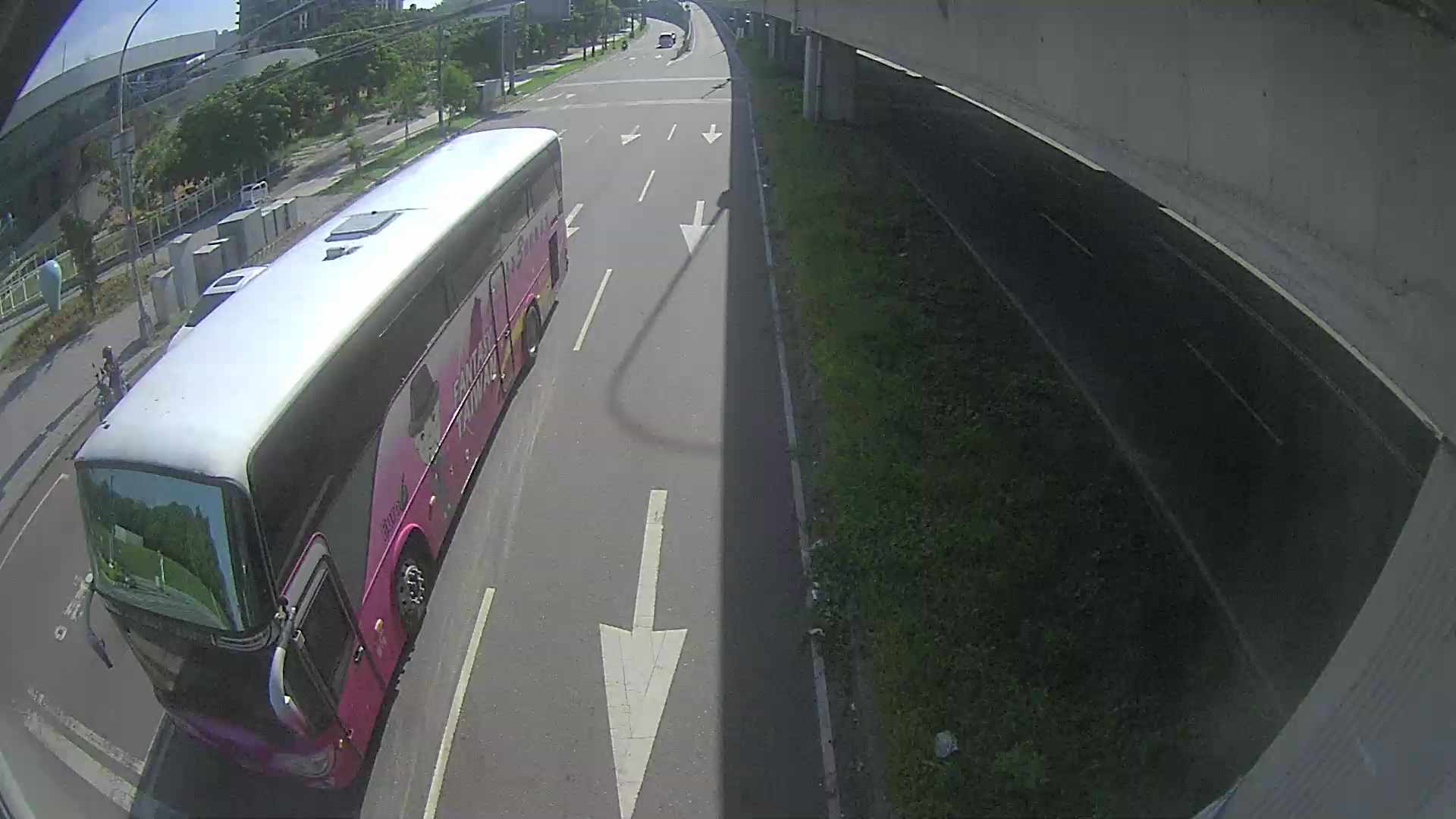 環中路/凱旋路(車流往中清路) Huanzhong Rd./Kaixuan Rd.(traffic to Zhongqing Rd.)
