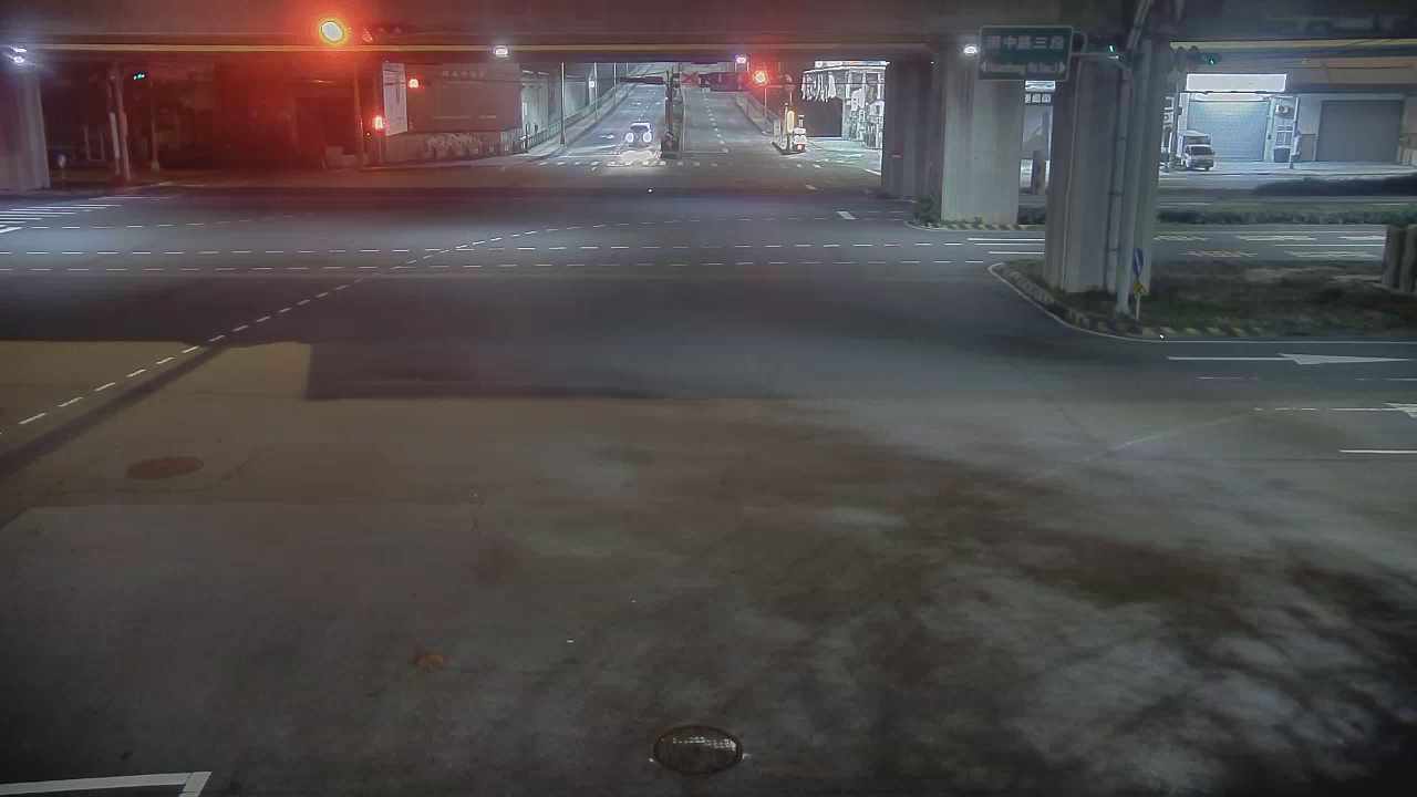 朝馬路/環中路(往工業區拍攝)