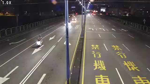 甲堤南路/立元一橋 (右側車流往德芳南路) Jiati S. Rd./Liyuan No.1 Bridge (Right side Traffic flow to Defang S. Rd.)