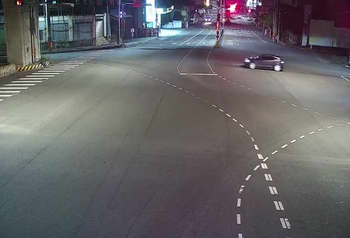 三豐路/國豐路(右側車流往豐原)
