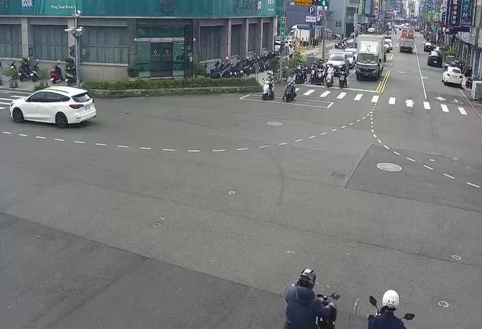 中山路/中正路(右側車流往潭子)