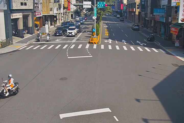 五權西路/惠文路(右側車流往文心路)