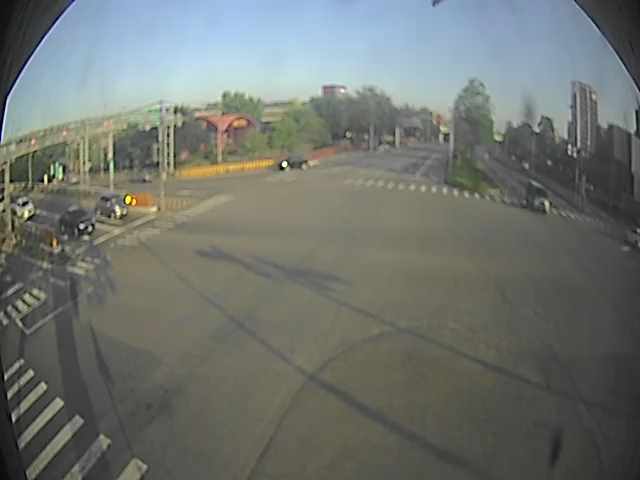 環中路/龍富十路(右側車流往永春路)