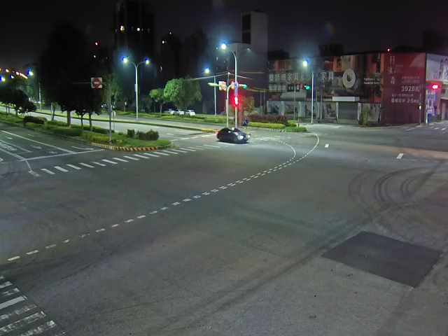 環中路/龍富十路(右側車流往永春路)