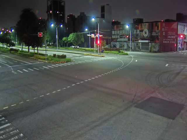 環中路/龍富十路(右側車流往永春路)
