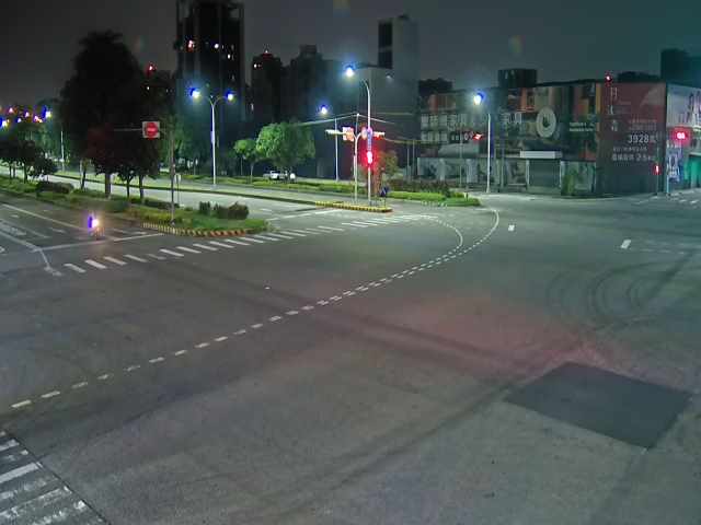 環中路/龍富十路(右側車流往永春路)
