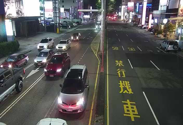 五權西路/益豐路(右側車流往南屯交流道)