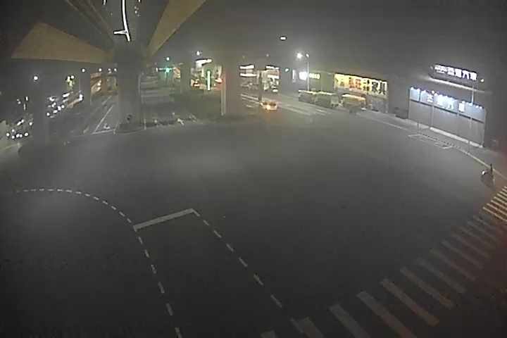 環中路/青海路(右側車流往台灣大道)