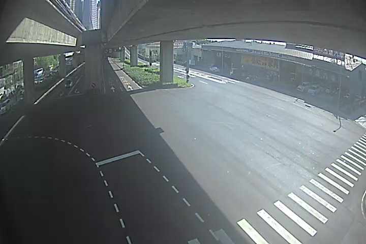 環中路/青海路(右側車流往台灣大道)