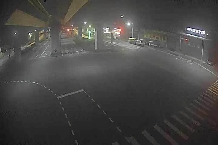 環中路/青海路(右側車流往台灣大道)