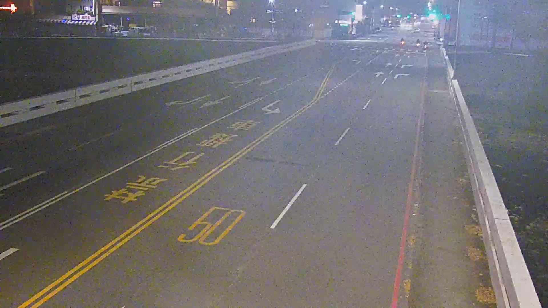 精武路/旱溪東路(右側車流往進化路)