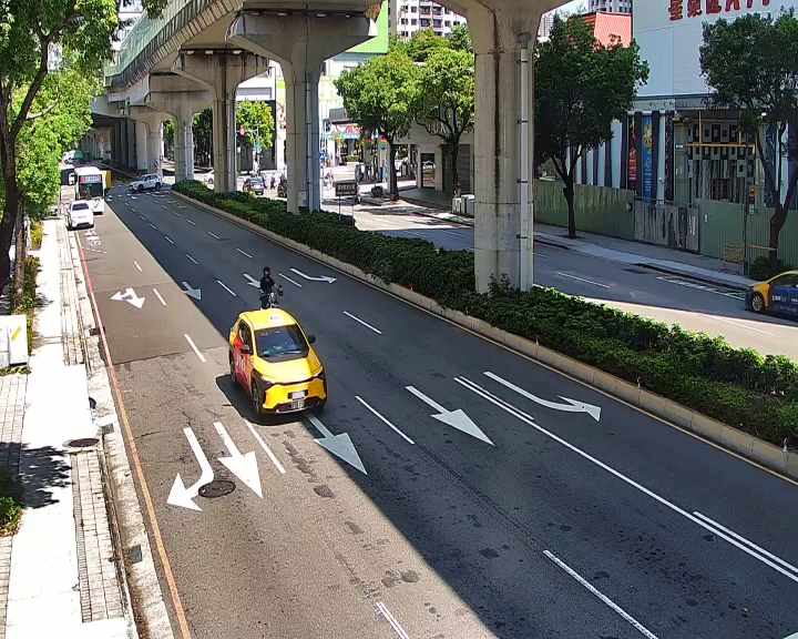 文心南路/文心南六路(右側車流往五權西路)Wenxin S. Rd./ Wenxin S. 6th Rd.(Right side Traffic flow to Wuquan W. Rd.)