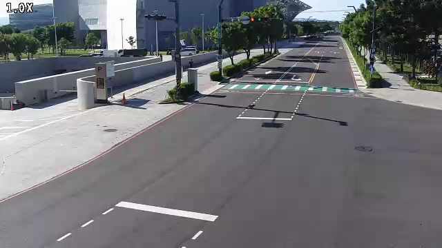中科路/經貿七路 (右側車流往環中路)Zhongke Rd./Jingmao 7th Rd.(Right side Traffic flow to Huanzhong Rd.)